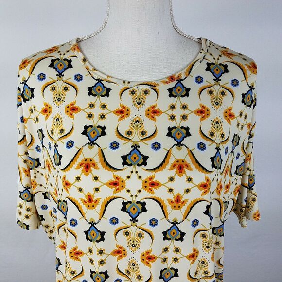 Lularoe Irma Top Short Sleeve Scoop Neck Floral Multicolor Modest Size XXS - Picture 4 of 8